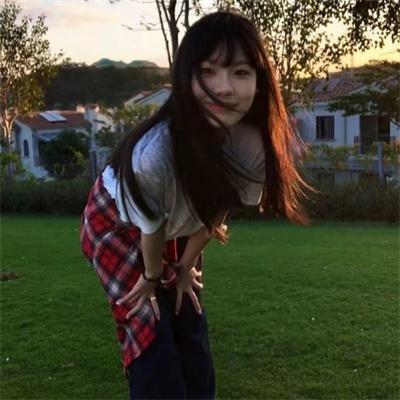 白色微笑